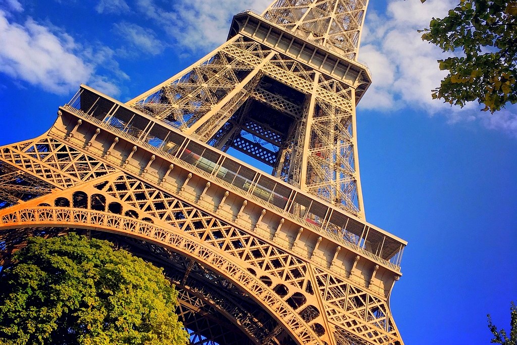 ACCORD Paris offers Get Your Guide visits and excursions programs